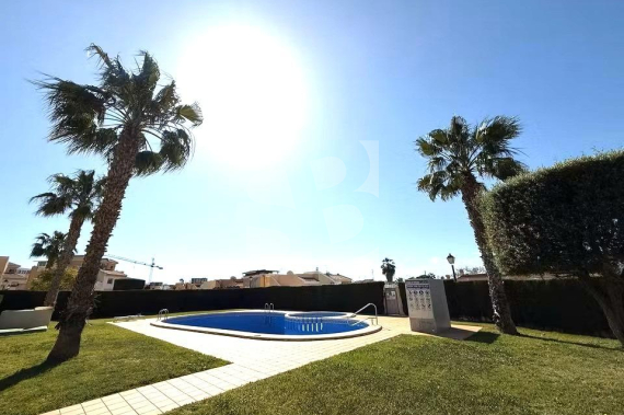 Bungalow - La Revente - TORREVIEJA - Zone Carrefour