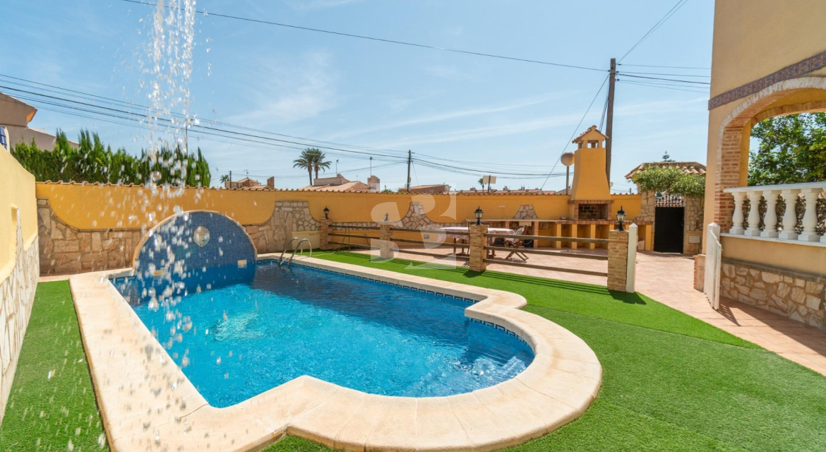 Villa · Segunda Mano ORIHUELA COSTA · Punta Prima