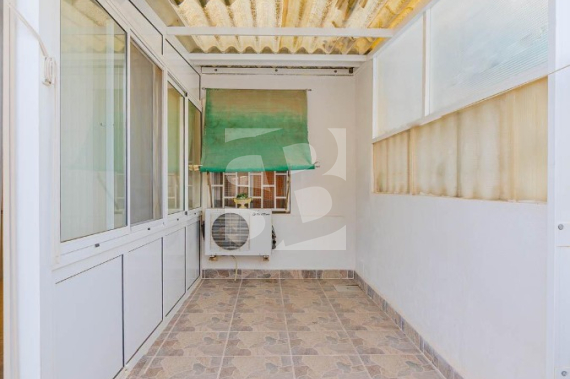 Смежный дом - Продажа - TORREVIEJA - Зона Карефур