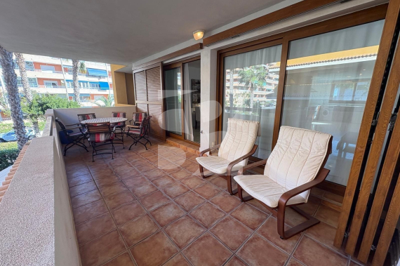 Апартамент - Продажа - ORIHUELA COSTA - Punta Prima