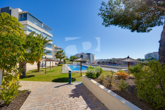 Apartment - Resale - ORIHUELA COSTA - Villamartin