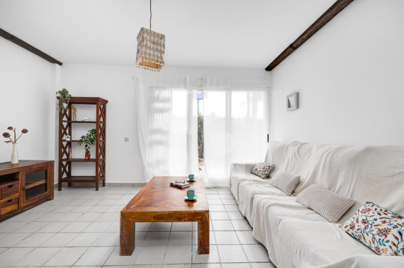 Апартамент - Продажа - ORIHUELA - Punta Prima