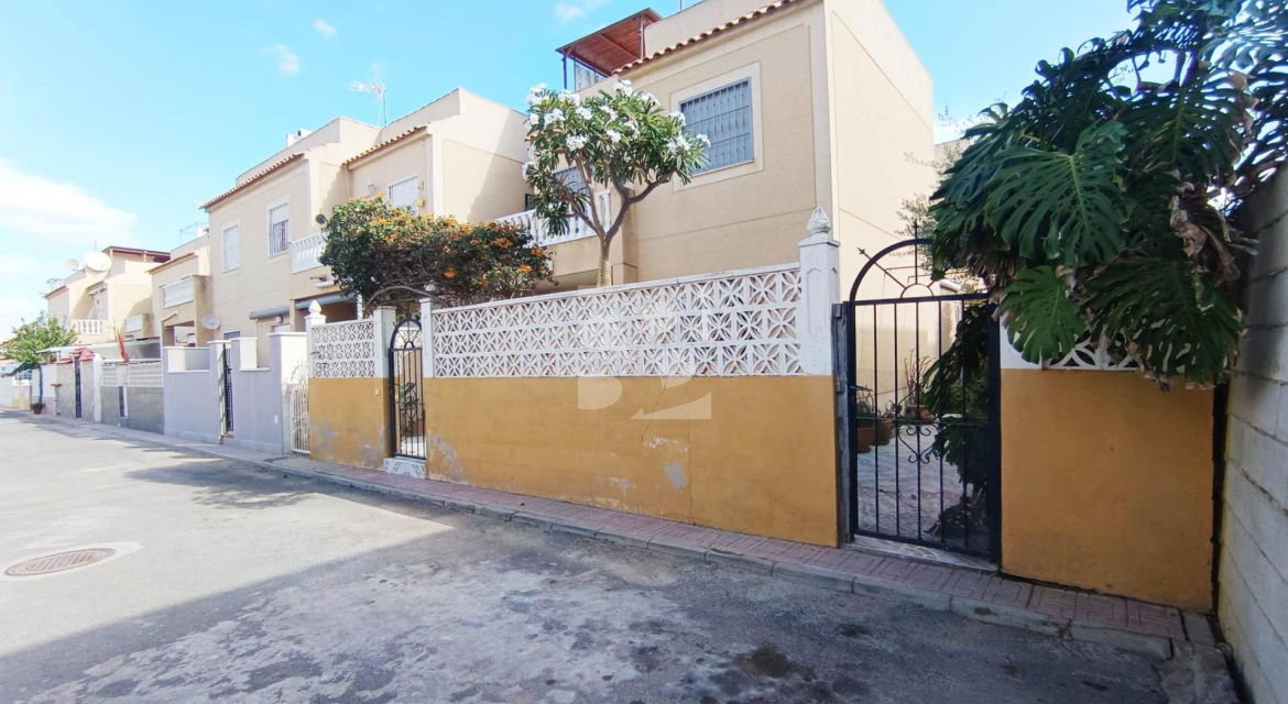 Bungalow · Segunda Mano TORREVIEJA · Zona Carrefour