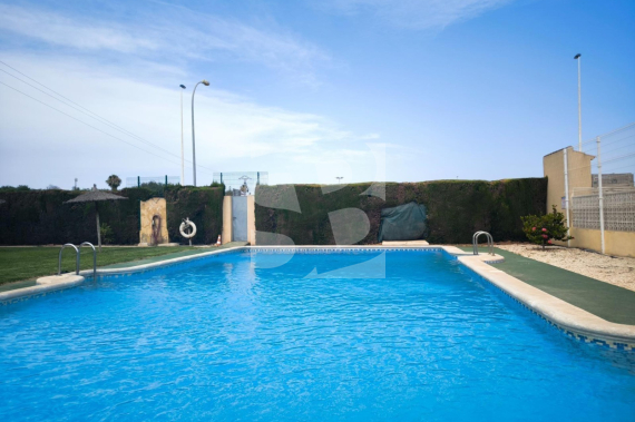 Бунгало - Продажа - TORREVIEJA - Зона Карефур