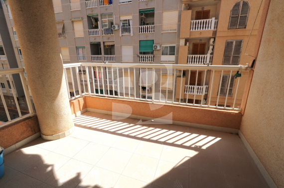 Апартамент - Продажа - TORREVIEJA - Acequion
