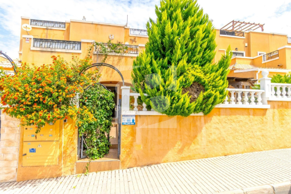 Смежный дом - Продажа - TORREVIEJA - Los Altos