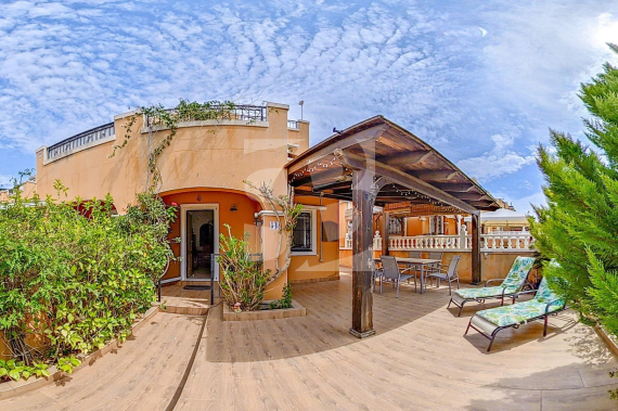 Смежный дом - Продажа - TORREVIEJA - Los Altos