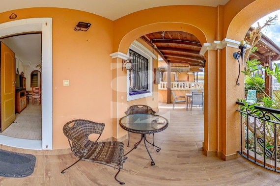 Смежный дом - Продажа - TORREVIEJA - Los Altos