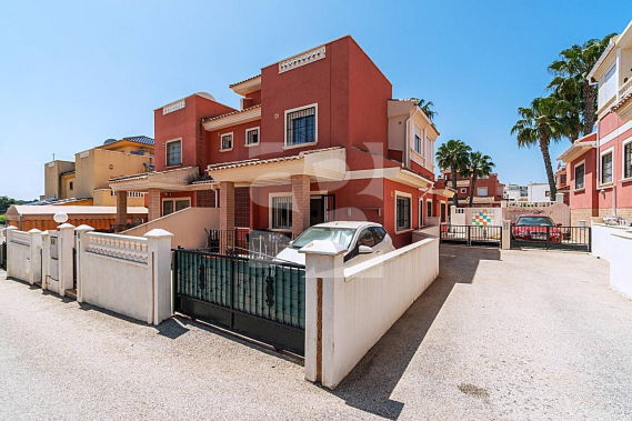 Row house - Resale - TORREVIEJA - Los Balcones