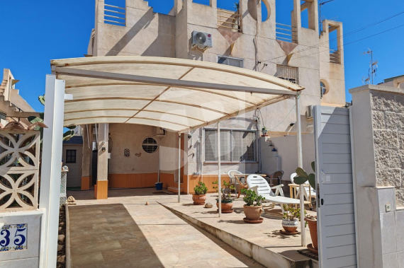 Row house - Resale - TORREVIEJA - Zona Carrefour