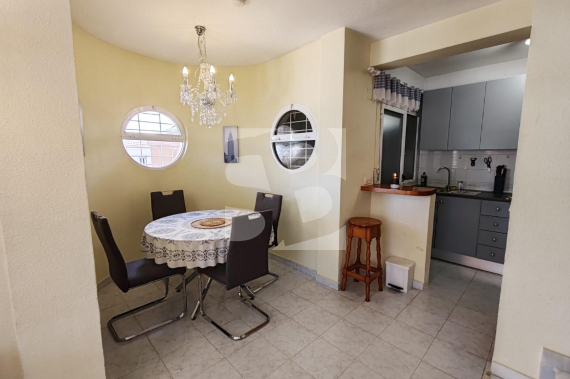 Row house - Resale - TORREVIEJA - Zona Carrefour