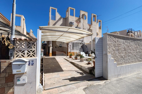 Row house - Resale - TORREVIEJA - Zona Carrefour