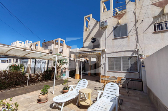 DOM RZĘDOWY - Odsprzedaż - TORREVIEJA - Zona Carrefour