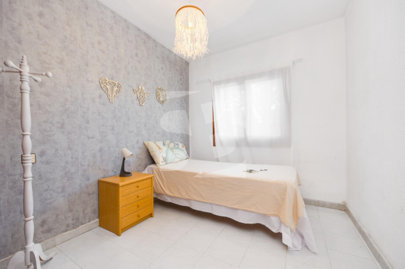 DOM RZĘDOWY - Odsprzedaż - TORREVIEJA - Sector 25