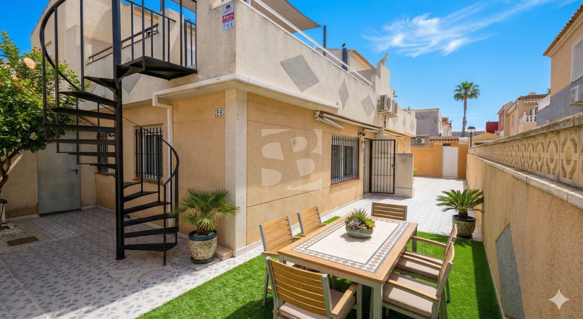 DOM RZĘDOWY · Odsprzedaż TORREVIEJA · 