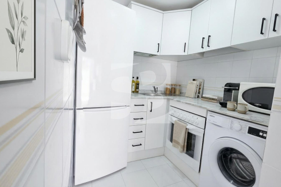 DOM RZĘDOWY - Odsprzedaż - TORREVIEJA - 