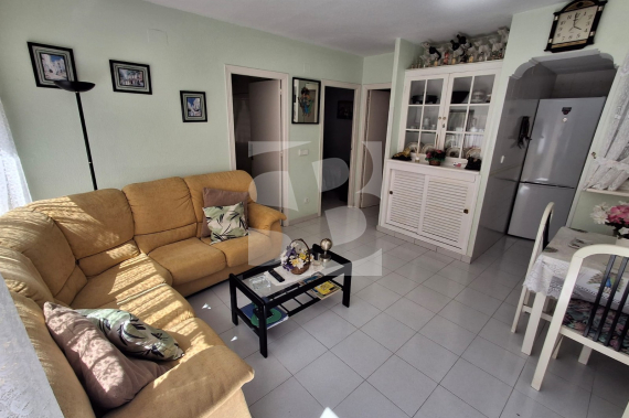 DOM RZĘDOWY - Odsprzedaż - TORREVIEJA - 