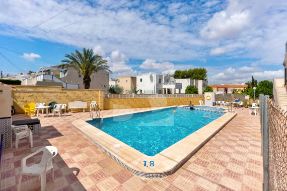 Bungalow - Odsprzedaż - TORREVIEJA - El chaparral