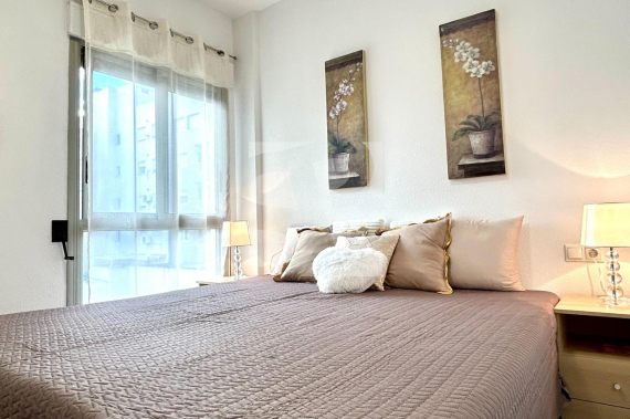 Apartment - Odsprzedaż - TORREVIEJA - Centro