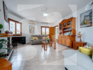 Villa · Resale TORREVIEJA · La Siesta - San Luis