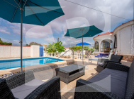 Villa · Resale TORREVIEJA · La Siesta - San Luis