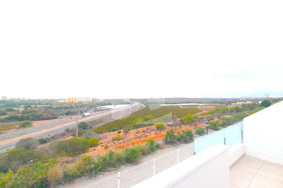 Detached house - Odsprzedaż - ORIHUELA COSTA - 