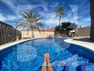 Villa · Segunda Mano TORREVIEJA · Zona Carrefour