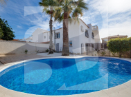 Villa · Segunda Mano TORREVIEJA · Zona Carrefour