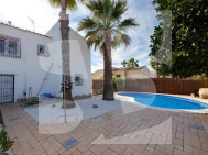 Villa · Segunda Mano TORREVIEJA · Zona Carrefour