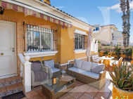 Row house · Resale TORREVIEJA · Zona Carrefour