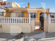 Row house · Resale TORREVIEJA · Zona Carrefour