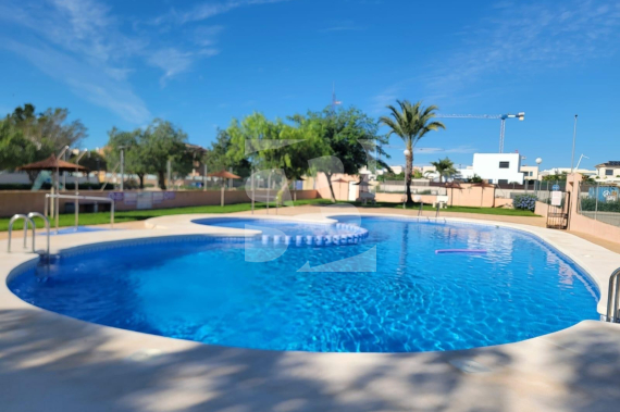 Bungalow - Odsprzedaż - LOS MONTESINOS - 