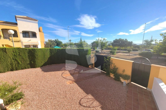 Bungalow - Odsprzedaż - LOS MONTESINOS - 