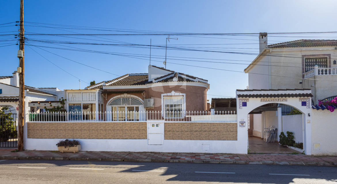 Villa · La Revente TORREVIEJA · La Siesta - El Chaparral - San Luis