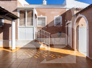 Villa · La Revente TORREVIEJA · La Siesta - El Chaparral - San Luis