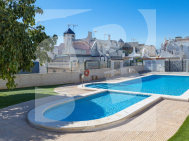 DOM RZĘDOWY · Odsprzedaż TORREVIEJA · 