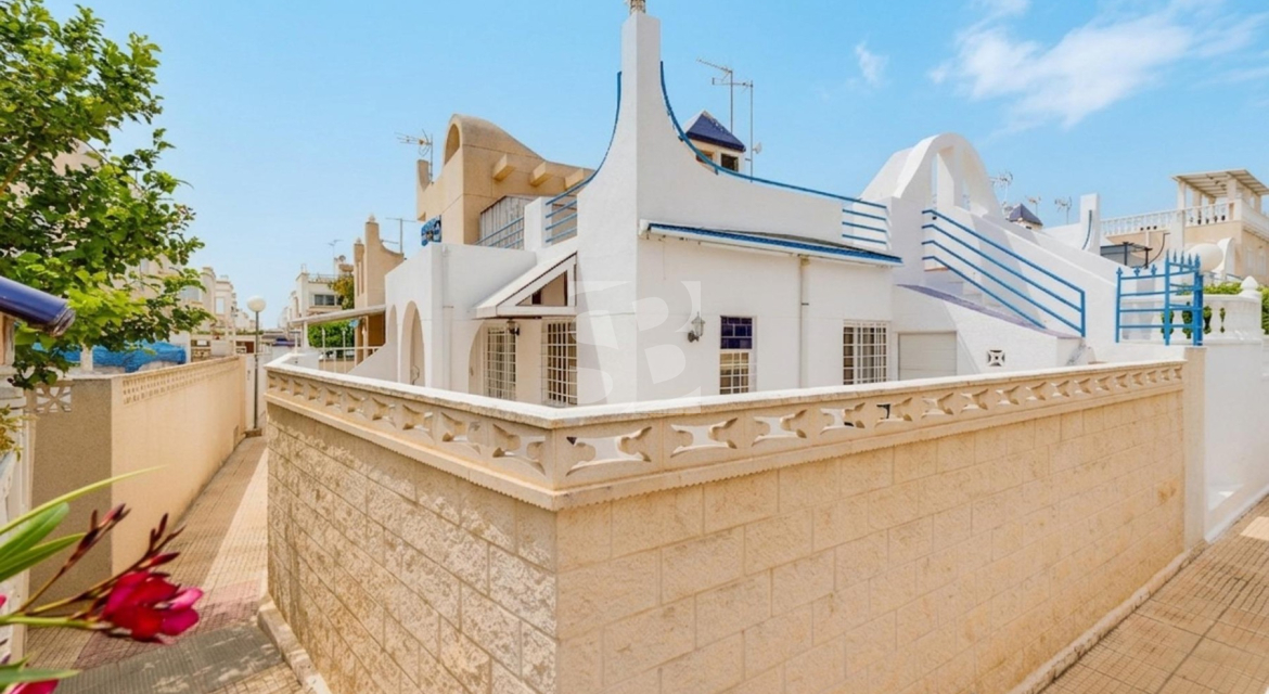 DOM RZĘDOWY · Odsprzedaż TORREVIEJA · 