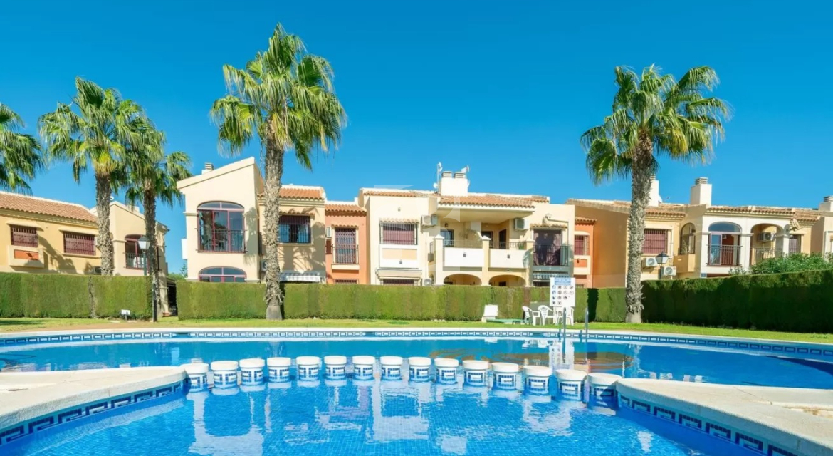 Bungalow · Segunda Mano TORREVIEJA · Zona Carrefour