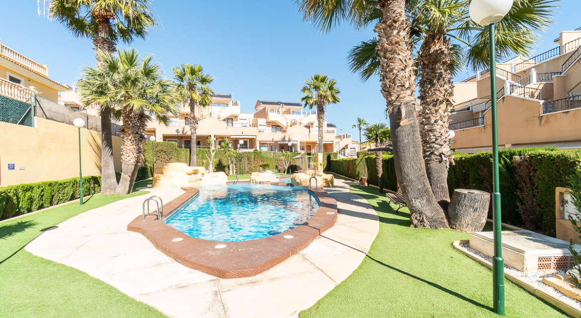 Bungalow · Odsprzedaż ORIHUELA COSTA · 