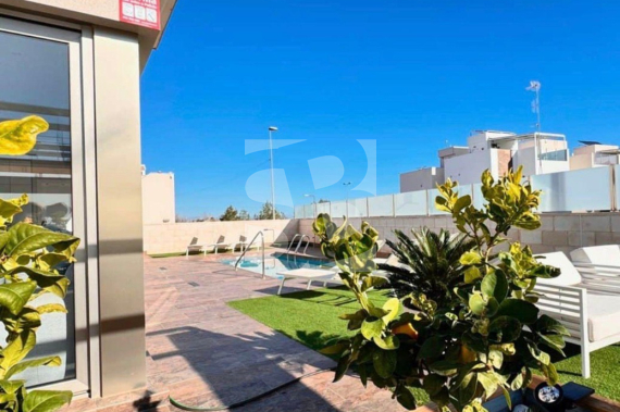 Villa - Resale - ORIHUELA COSTA - Punta Prima