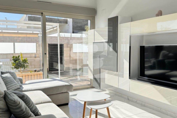 Villa - Resale - ORIHUELA COSTA - Punta Prima