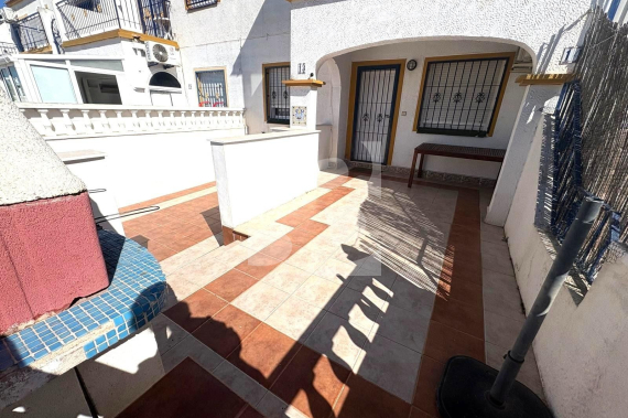 Bungalow - Odsprzedaż - TORREVIEJA - 