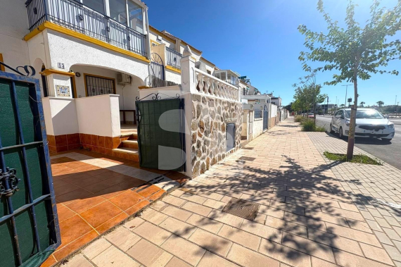 Bungalow - Segunda Mano - TORREVIEJA - Zona Carrefour