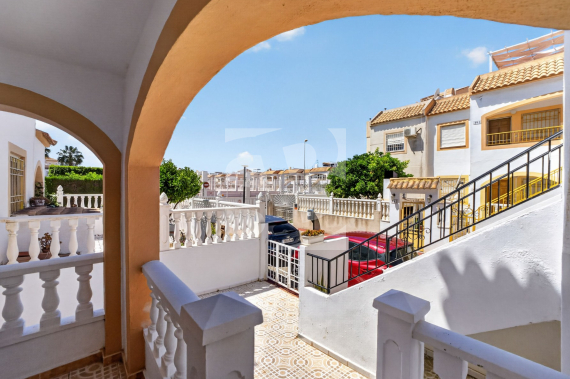 Bungalow - Odsprzedaż - TORREVIEJA - Zona Carrefour