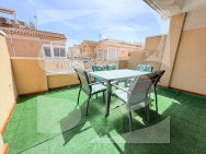 Смежный дом · Продажа TORREVIEJA ·  Центр