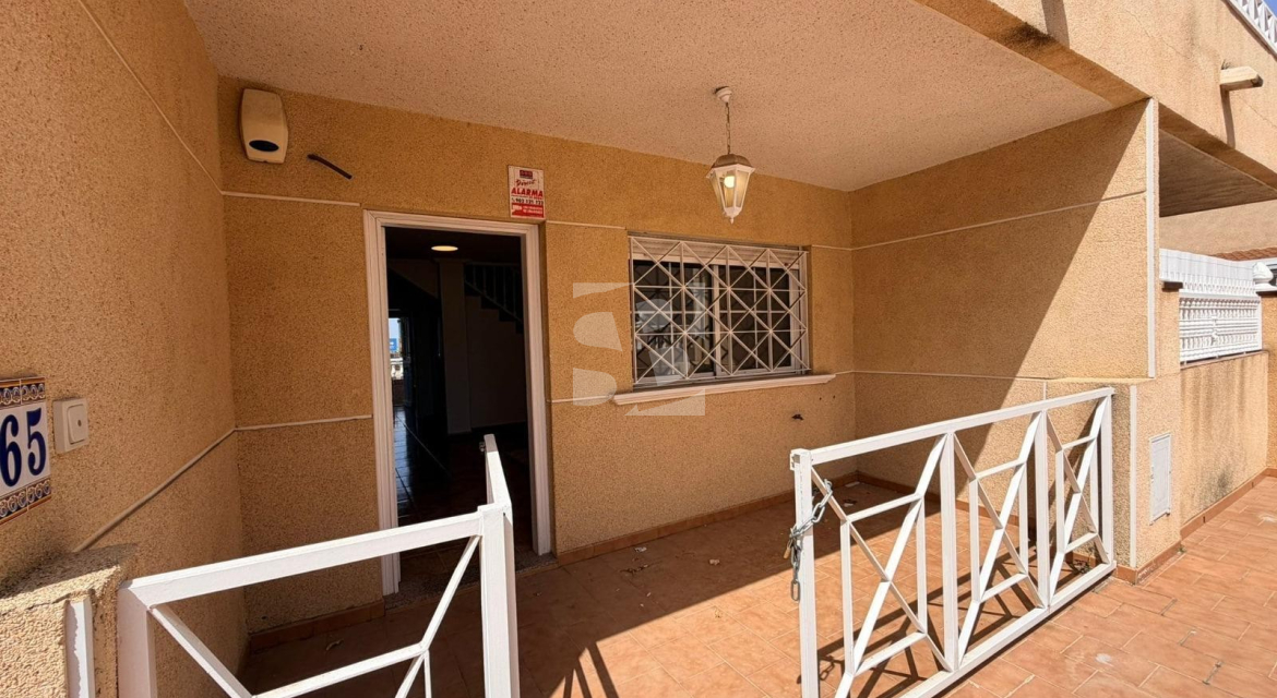 Смежный дом · Продажа TORREVIEJA ·  Центр