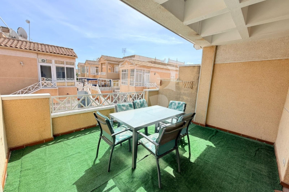 Смежный дом - Продажа - TORREVIEJA -  Центр
