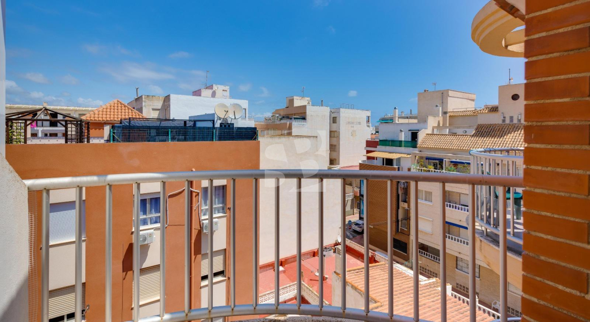 Apartment · Odsprzedaż TORREVIEJA · 