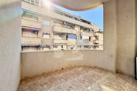Apartment - Resale - TORREVIEJA - Playa Del Cura