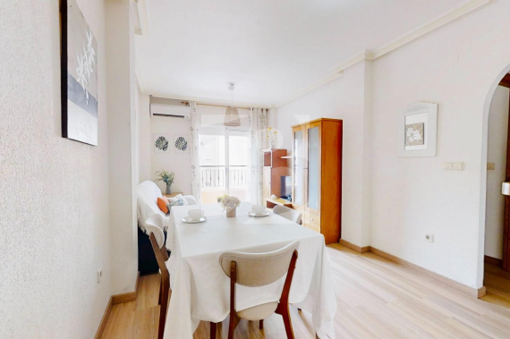 Apartment - Resale - TORREVIEJA - Centro